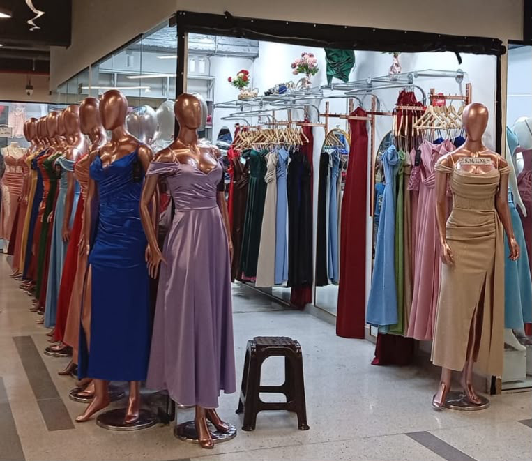 Exhibición de vestidos en Victoria’s Gala, Punto Once, Bogotá