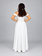 Vista posterior del vestido Miranda Crepe blanco